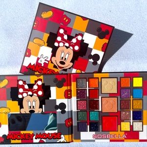 Sosbella Minnie/Mickey Mouse Eyeshadow Pallet